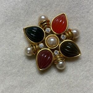 Elegant Gold and Multicolor Gem Brooch